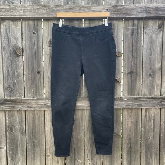 Madewell • The Anywhere Jean in Marton Wash - Picture 1 of 7